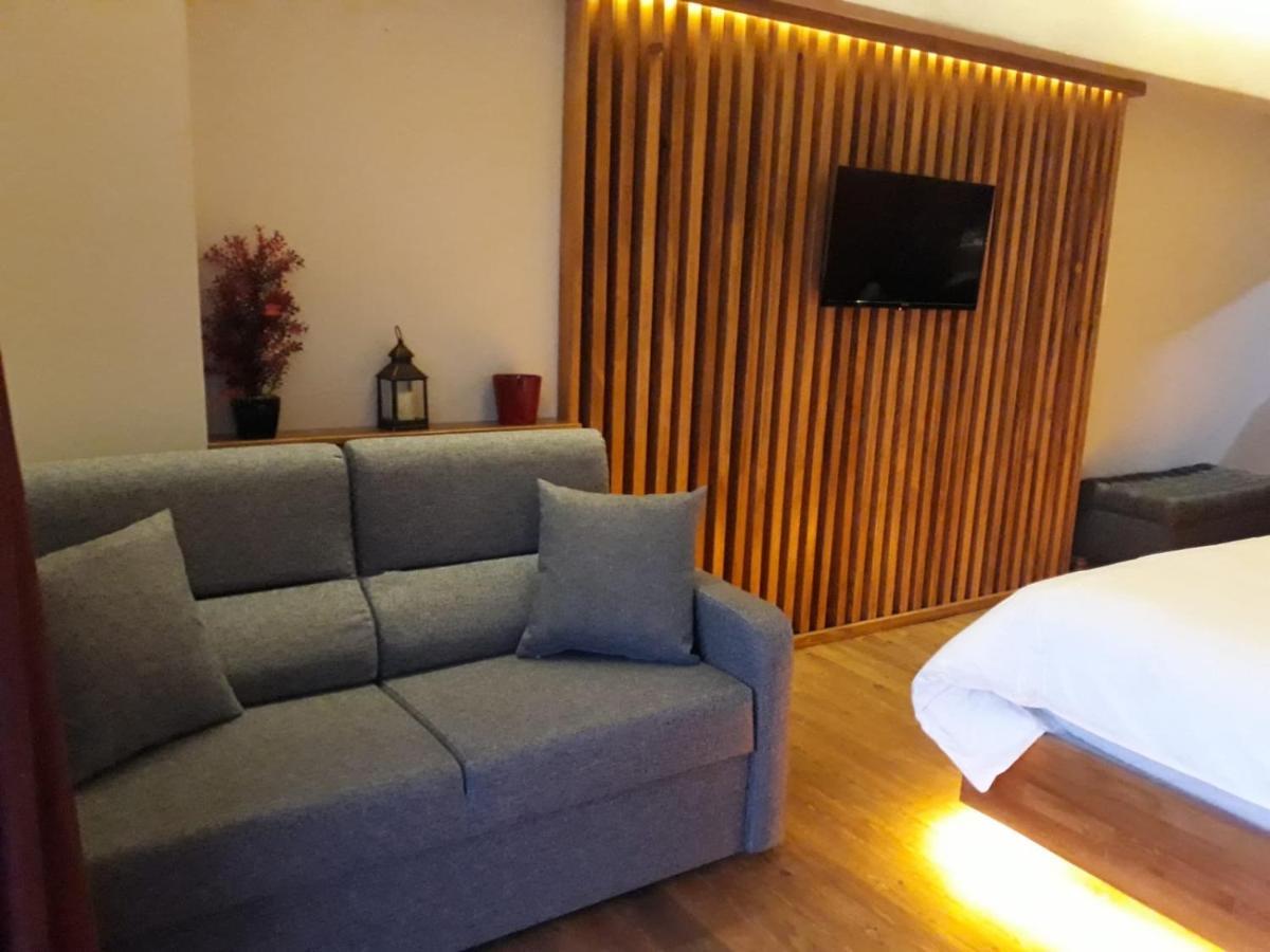 Palmiye Konuk Evi Foça Luaran gambar
