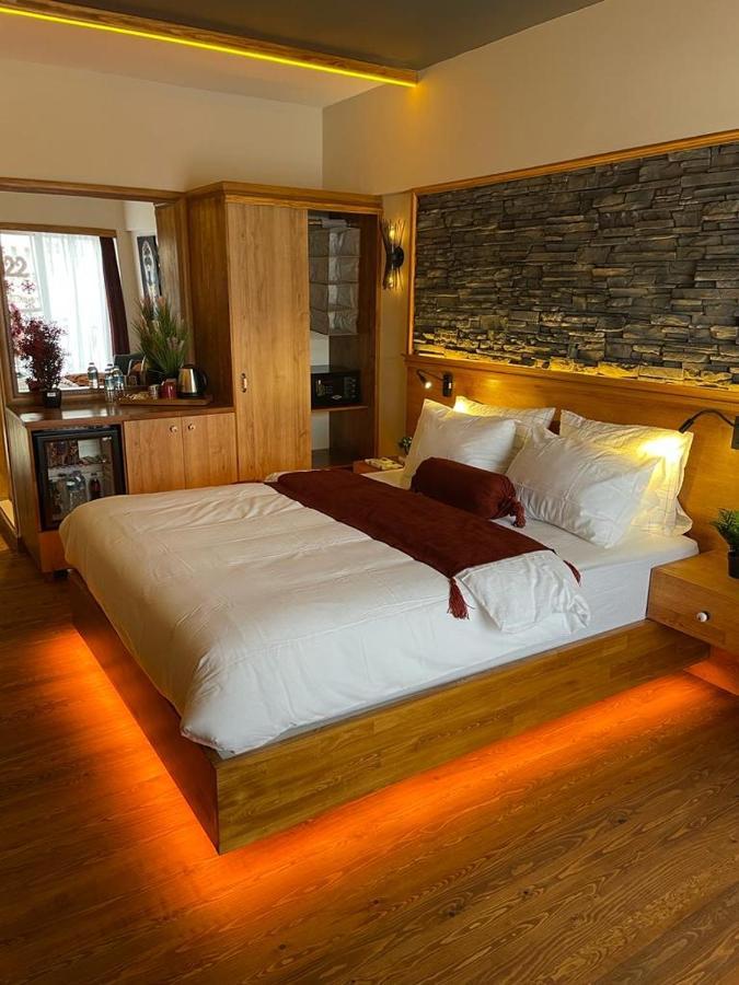 Palmiye Konuk Evi Foça Luaran gambar